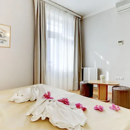 Moeesy, Blue & Oasis - Adults Only Szálloda