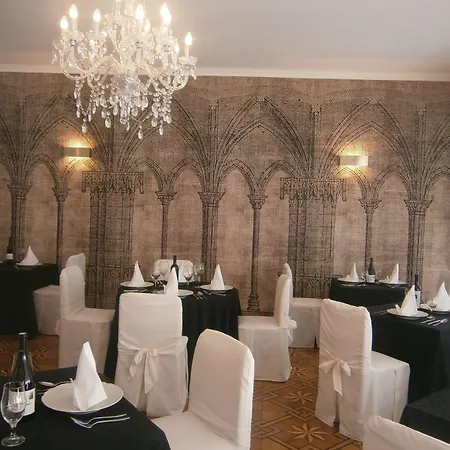 Szálloda Moeesy, Blue & Oasis - Adults Only Hvar Town