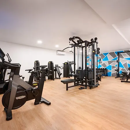 Moeesy, Blue & Oasis - Adults Only 5*