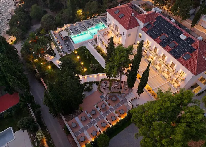 Moeesy, Blue & Oasis - Adults Only Hotel