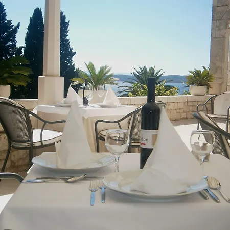 Moeesy, Blue & Oasis - Adults Only