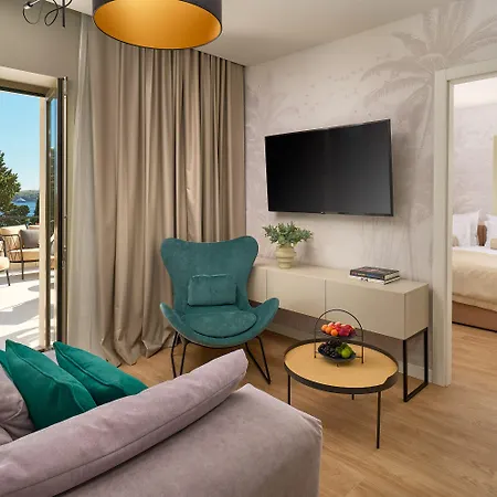 Moeesy, Blue & Oasis - Adults Only 5* Hvar Town