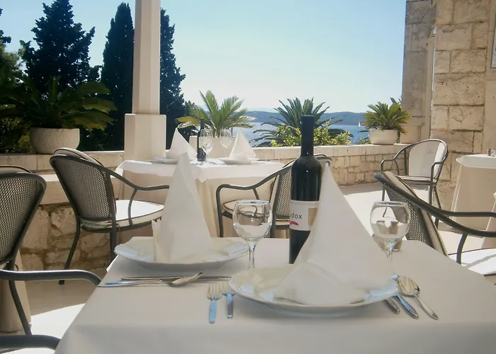 Moeesy, Blue & Oasis - Adults Only